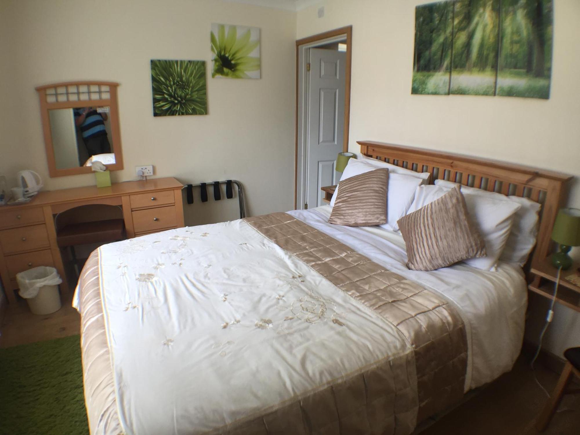 The Westwoods Bed & Breakfast ภายนอก รูปภาพ