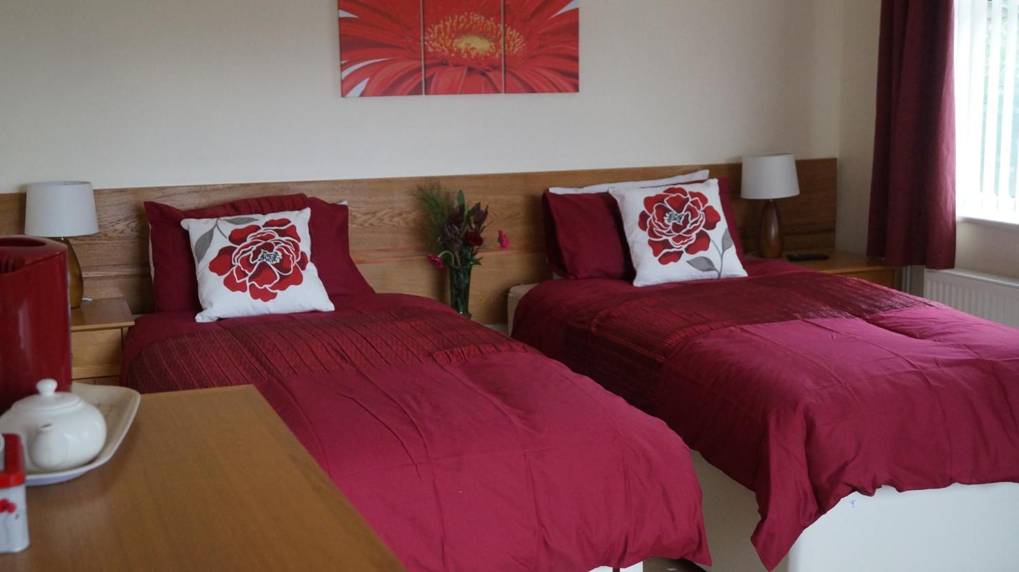 The Westwoods Bed & Breakfast ภายนอก รูปภาพ
